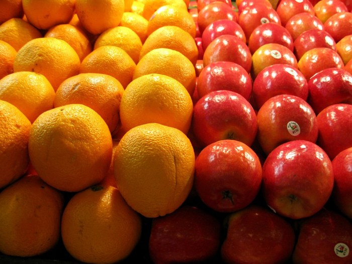 Let's compare apples and oranges | frankieleon | Flickr Let's compare apples and oranges | frankieleon | Flickr