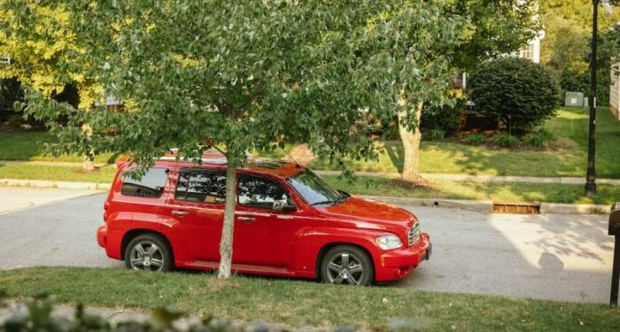 The Pros and Cons of Buying vs. Leasing a Car - Incline Magazine