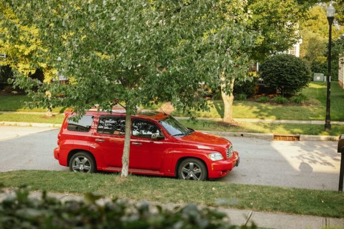 The Pros and Cons of Buying vs. Leasing a Car - Incline Magazine The Pros and Cons of Buying vs. Leasing a Car - Incline Magazine