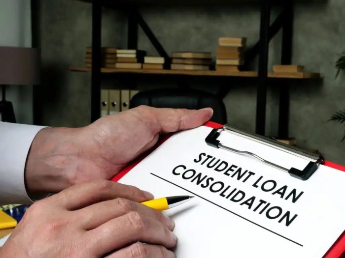 Should You Consolidate Student Loans? | Landmark National Bank Should You Consolidate Student Loans? | Landmark National Bank